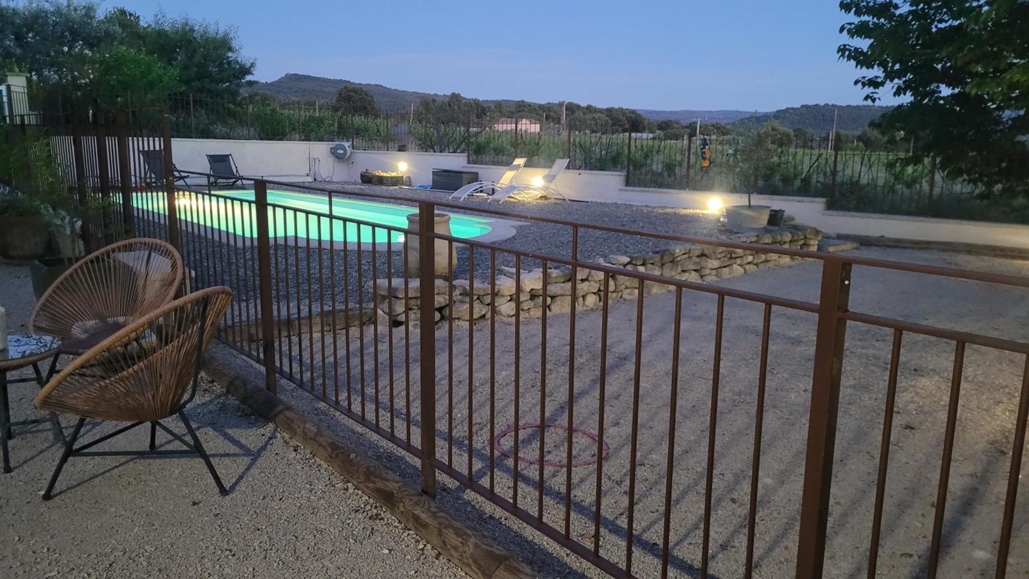 La Genestiere Au Milieu Des Vignes, Piscine Partagee * Mazan